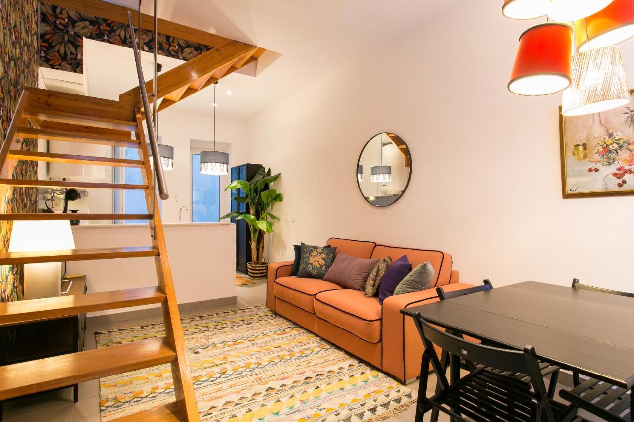 Beautiful House with Patio in Lisbon Heart! 2