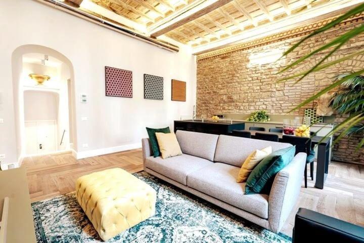 Palazzo Dei Signori Lux Design Loft Apt with View 2