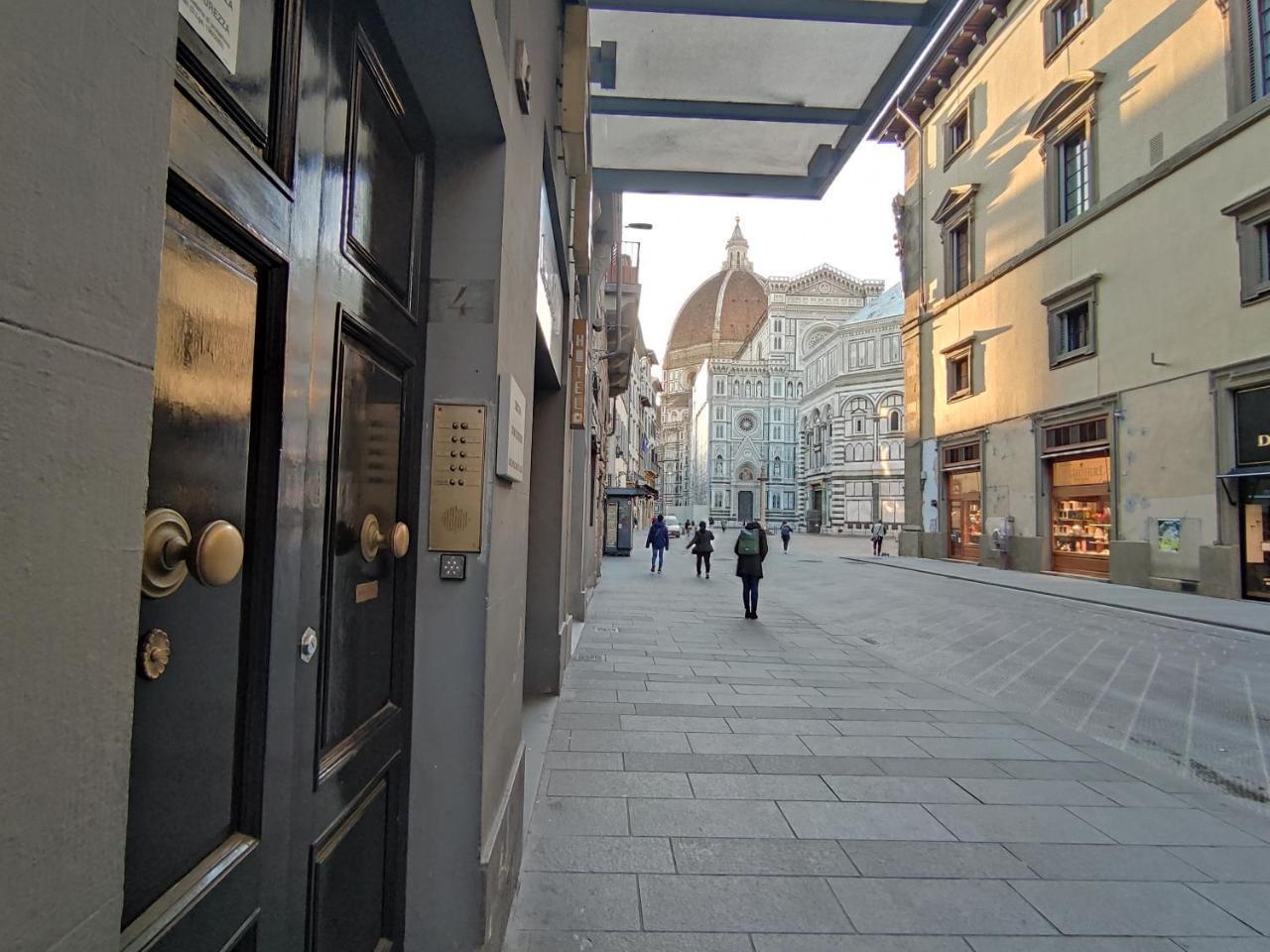 Seta Spacious Apartment Next To the Duomo