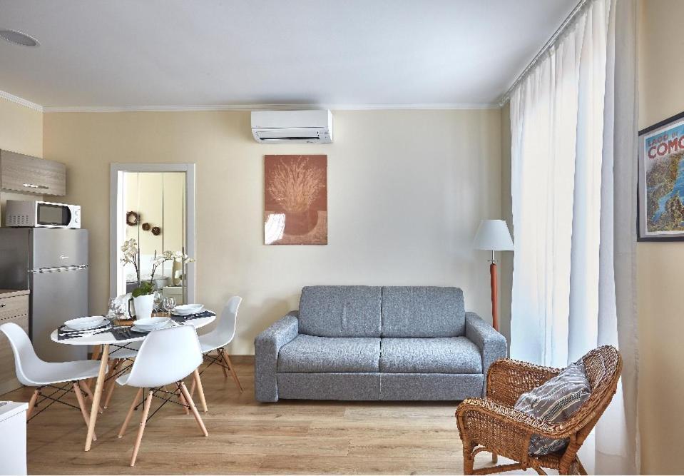 Beautiful Bohemian Apartment in Center Conditioned Air 1