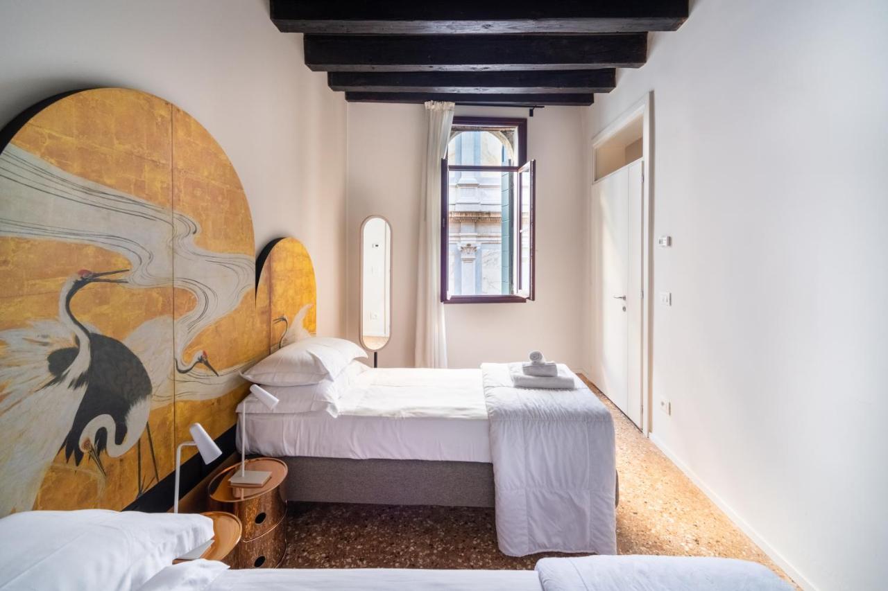Palazzo Miracoli Apartments 2