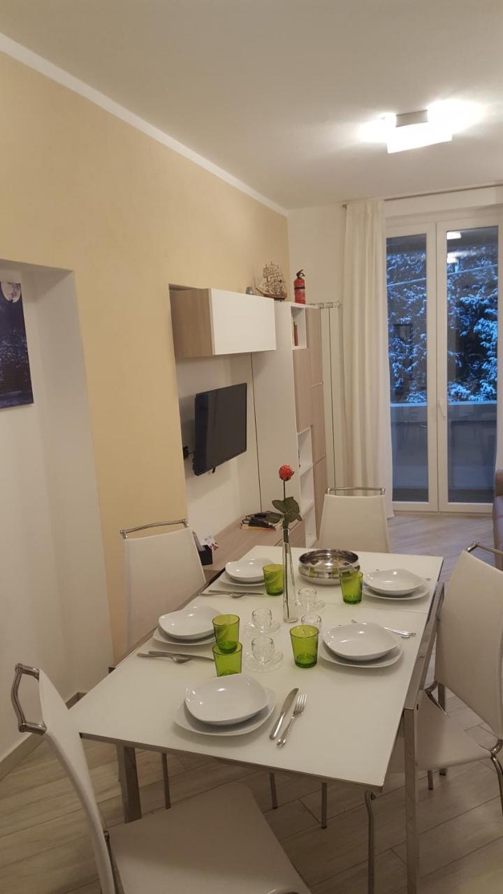 Karina House-Check in H 24 2