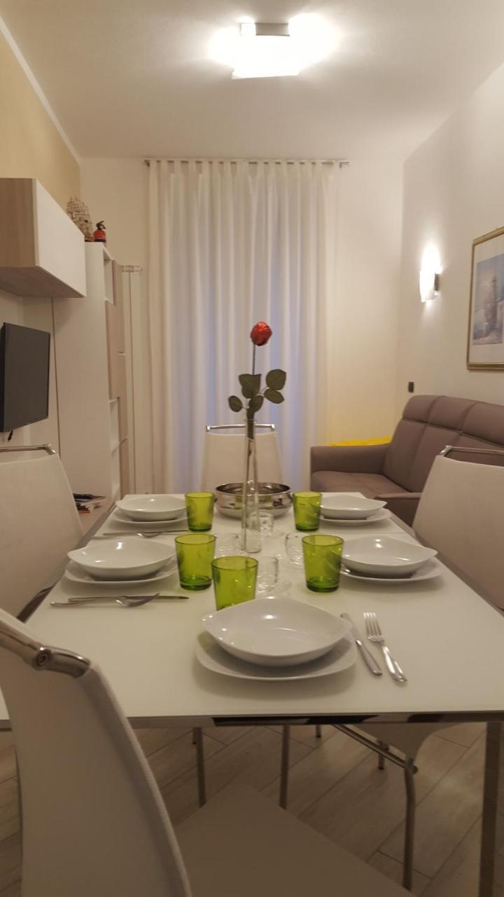 Karina House-Check in H 24