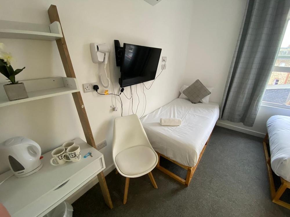 Wembar Hotel 1