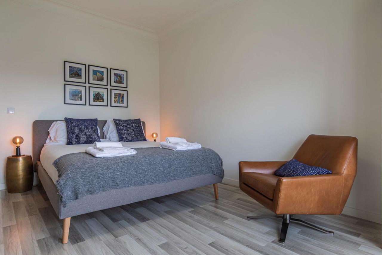 Glamorous Lisbon 2bdr Apartment by Lovelystay 2