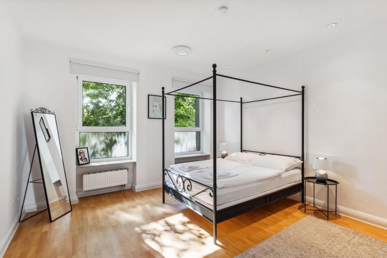 Bright 3-Room Apartment Near Prenzlauer Berg