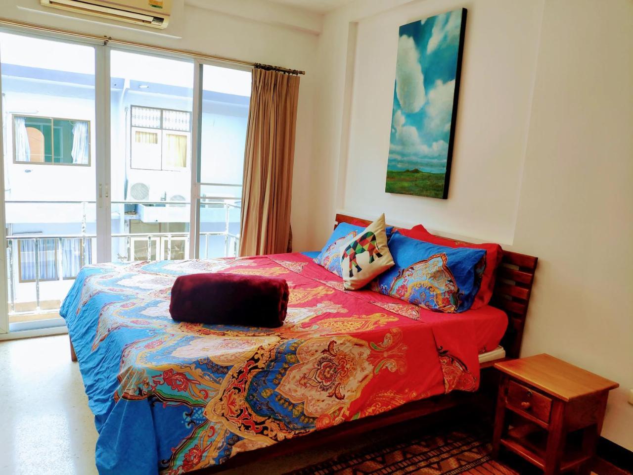 Quiet Studio with King Bed, Kitchen And Balcony (Adults Only)