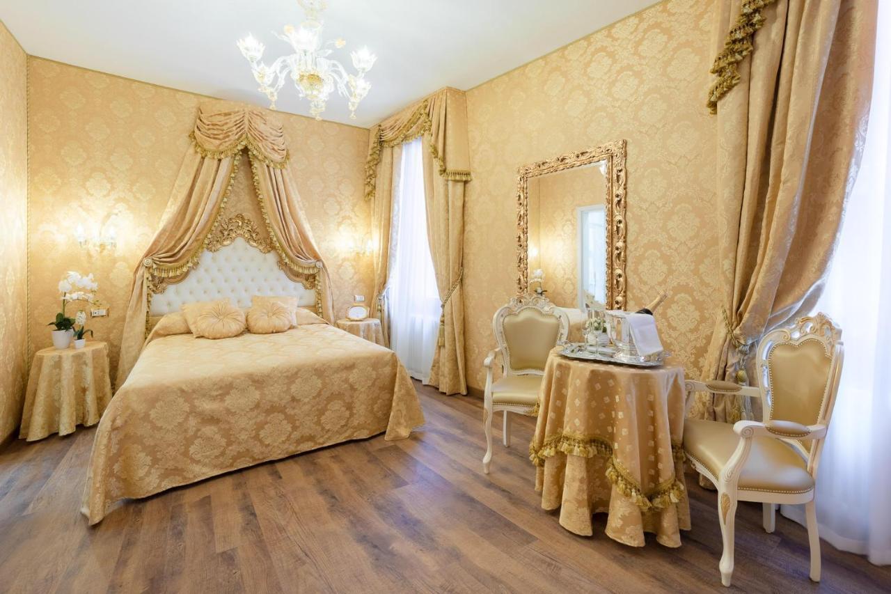 Canal View San Marco Luxury Rooms (Adults Only) 2
