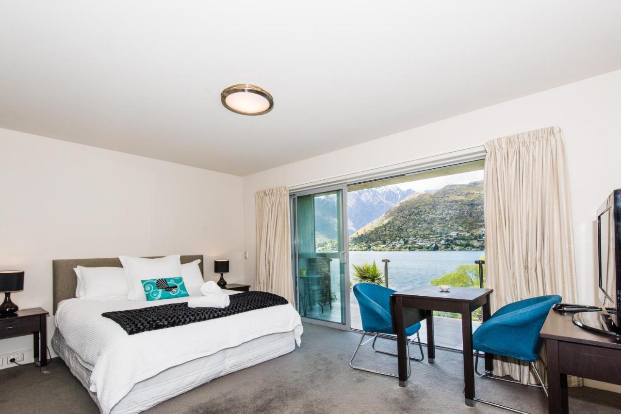 Luxury Lakeside Studio (Adults Only)