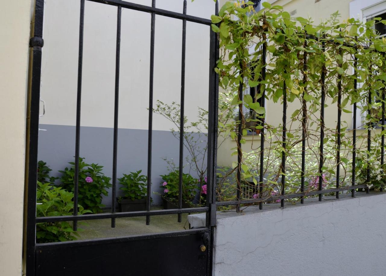 La Cour du 5eme (Adults only)