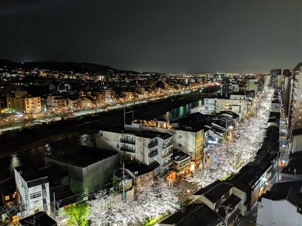 Shijo Kawaramati Onsen Kamogawa Bettei