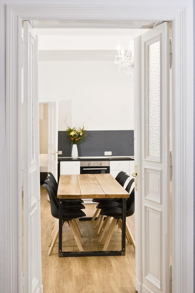 Old Town Apartments Schonhauser Allee 1