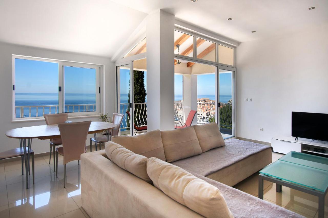 Zenith Apartment by Duhomes 1