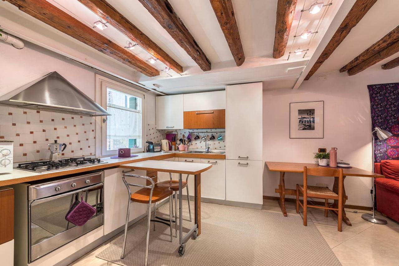 Piccolo - Cozy Studio in the Heart of Authentic Venice (Adults Only) 1