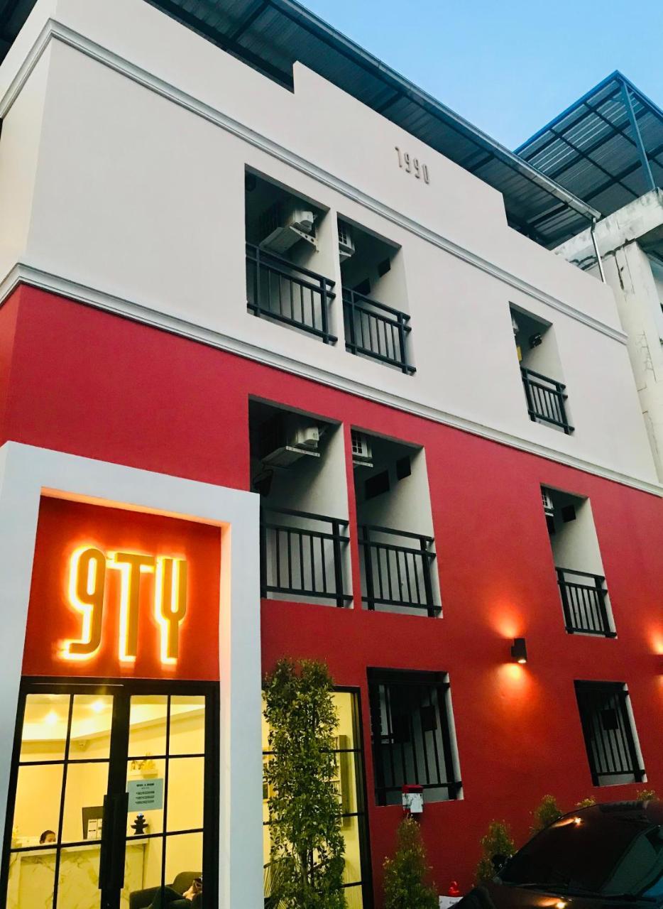 9ty Hotel (Ninety Hotel)