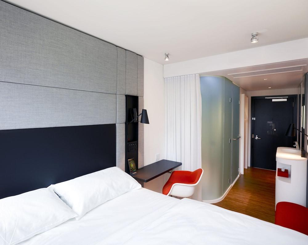 Citizenm London Victoria Station 1