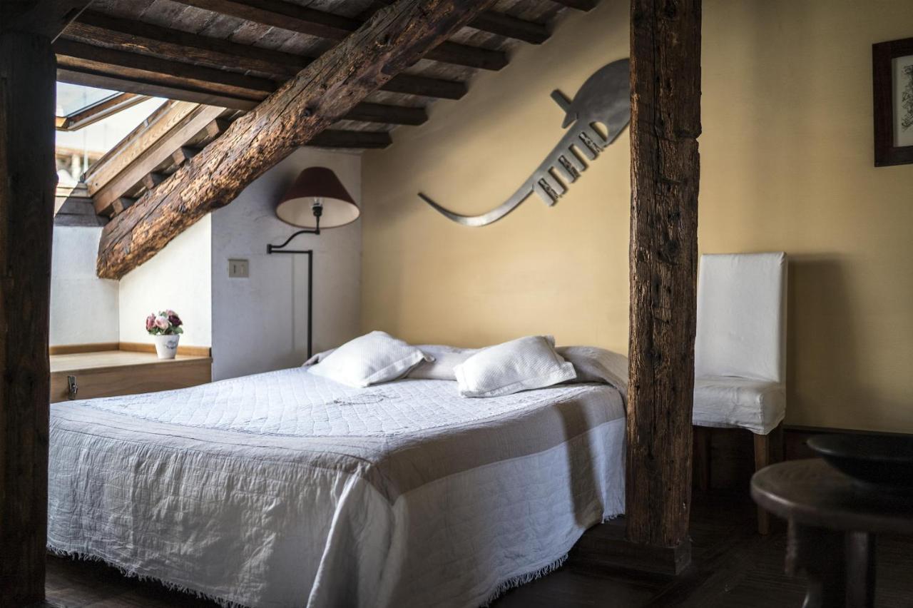 Altana Studio (Adults Only) 2