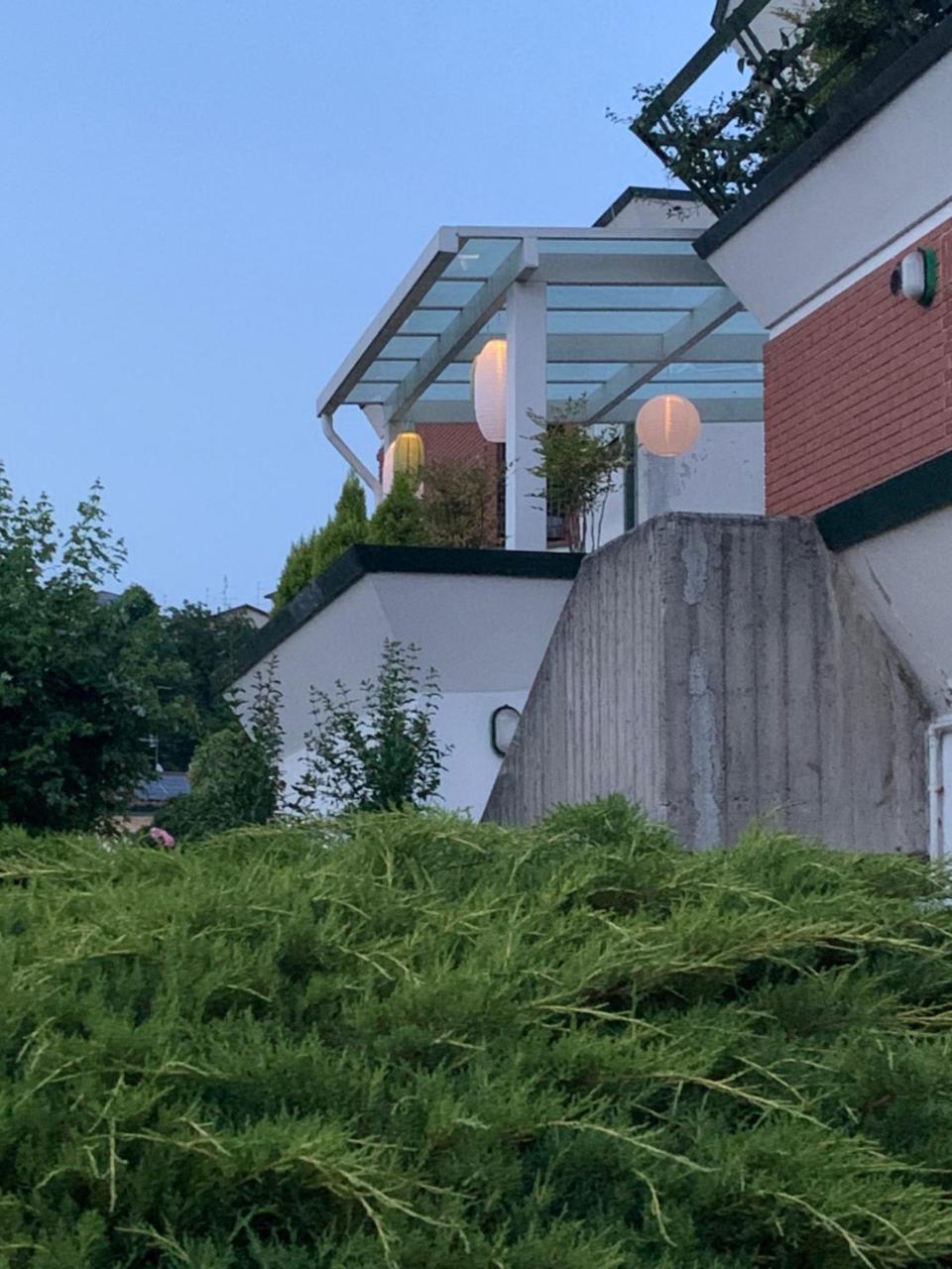 Near Como, Charming Apartment with Fireplace 2