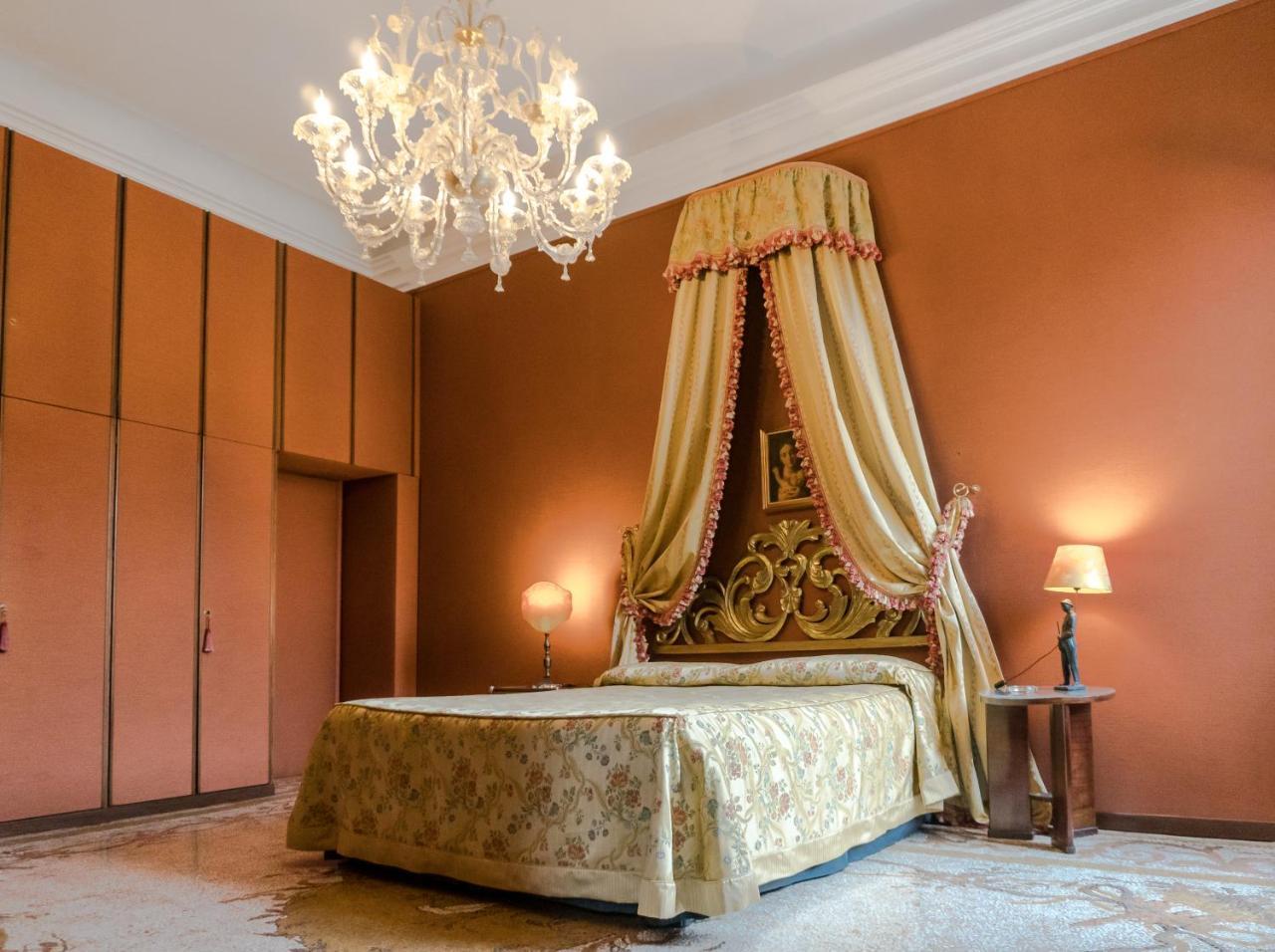 Luxury Balcony Apartment (Adults Only) 1
