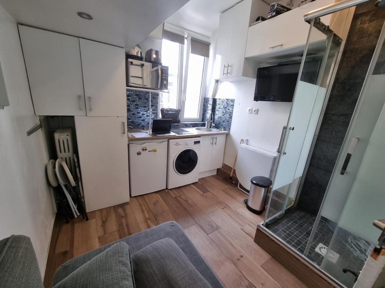 Amazing Studio Near Parc Des Expositions (Adults Only)