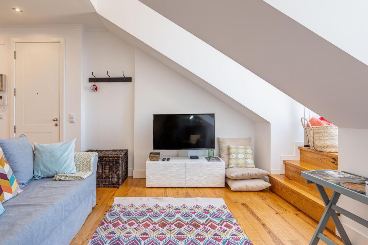 Bright Tailor Made Flat with a View in Estrela 2