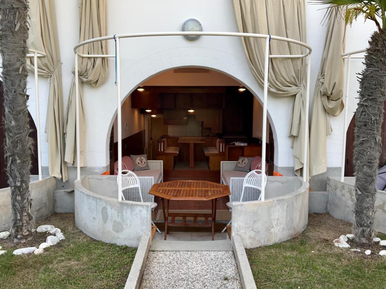 Aquamar - Suite on the Beach 2