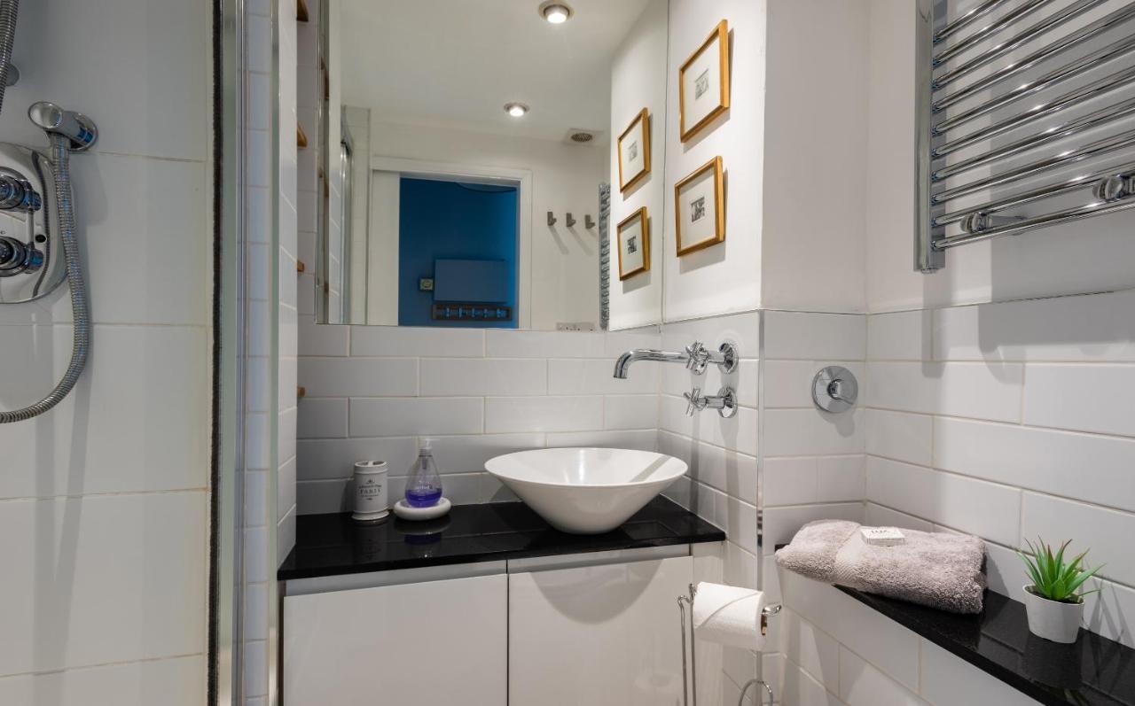 Contemporary 1 Bed in Pimlico (Adults Only) 2