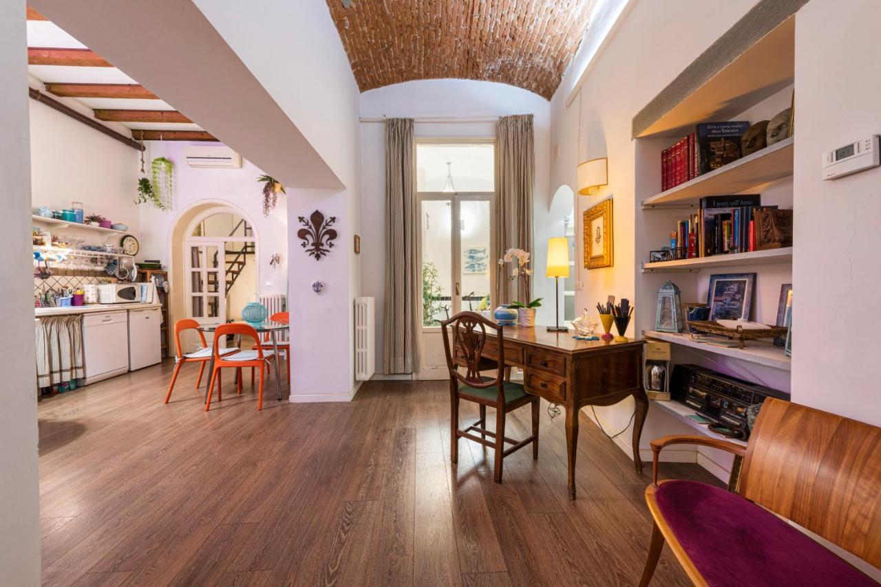 Florence Hideaway by Mmega