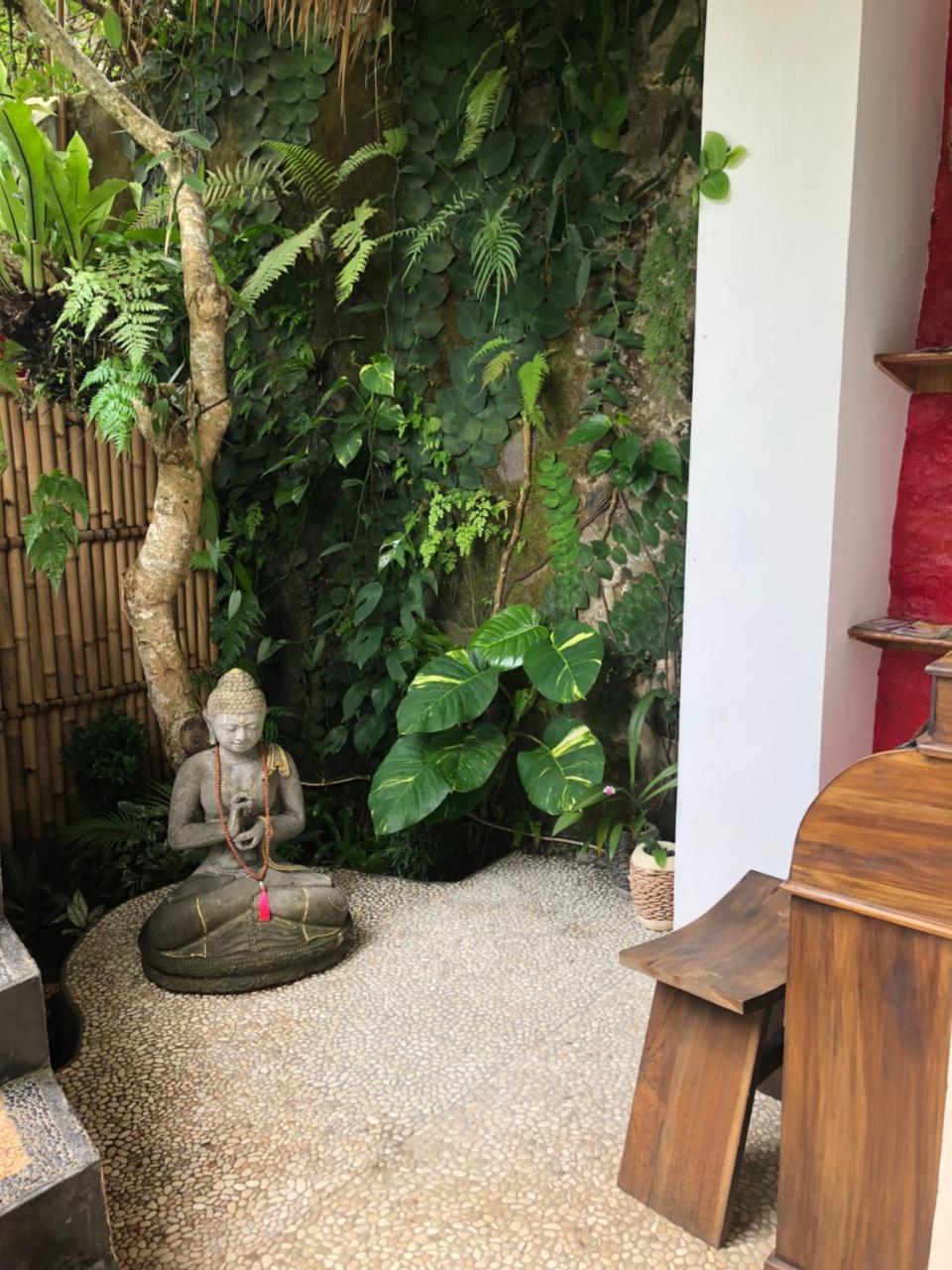White Lotus Oasis (Adults Only)