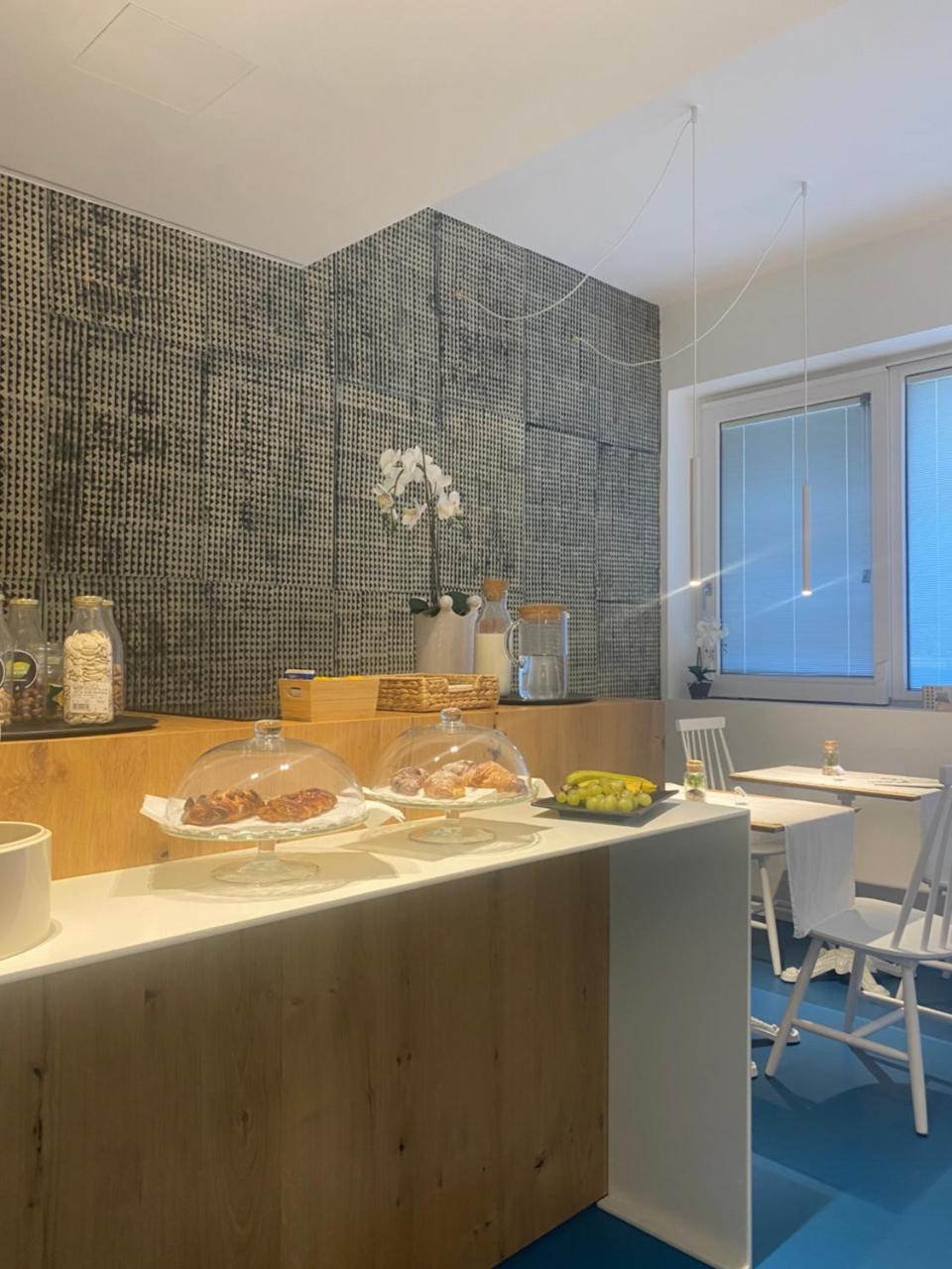 Near Ortigia (Adults Only) 1