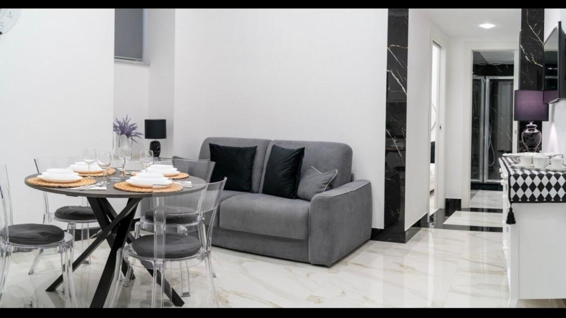 Ferdinando's Home 1