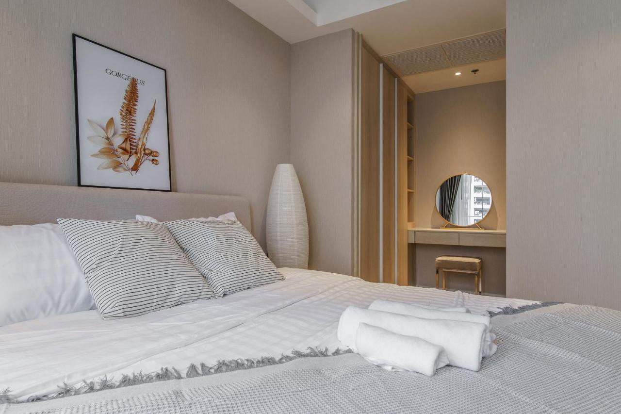 Sukhumvit 11#Luxury#Pool#Gym#Bts Nana&Mrt Sukhumvit#1br#Max2ppl 2