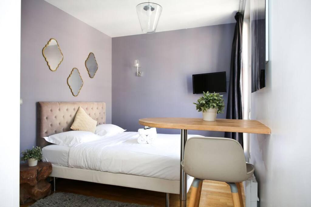 404 - Petit Bijou Dans Immeuble Hotelier Paris 5