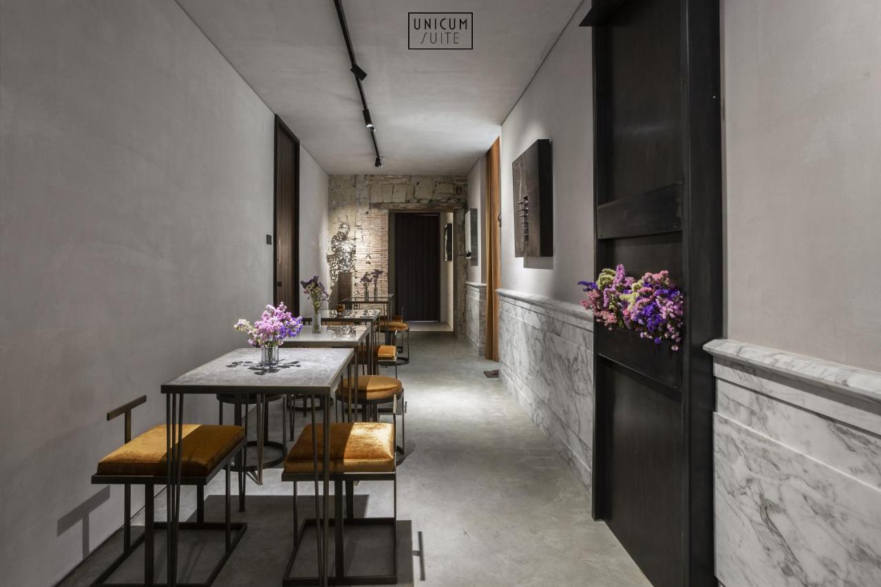 Unicum Suite Napoli Centro Storico 1