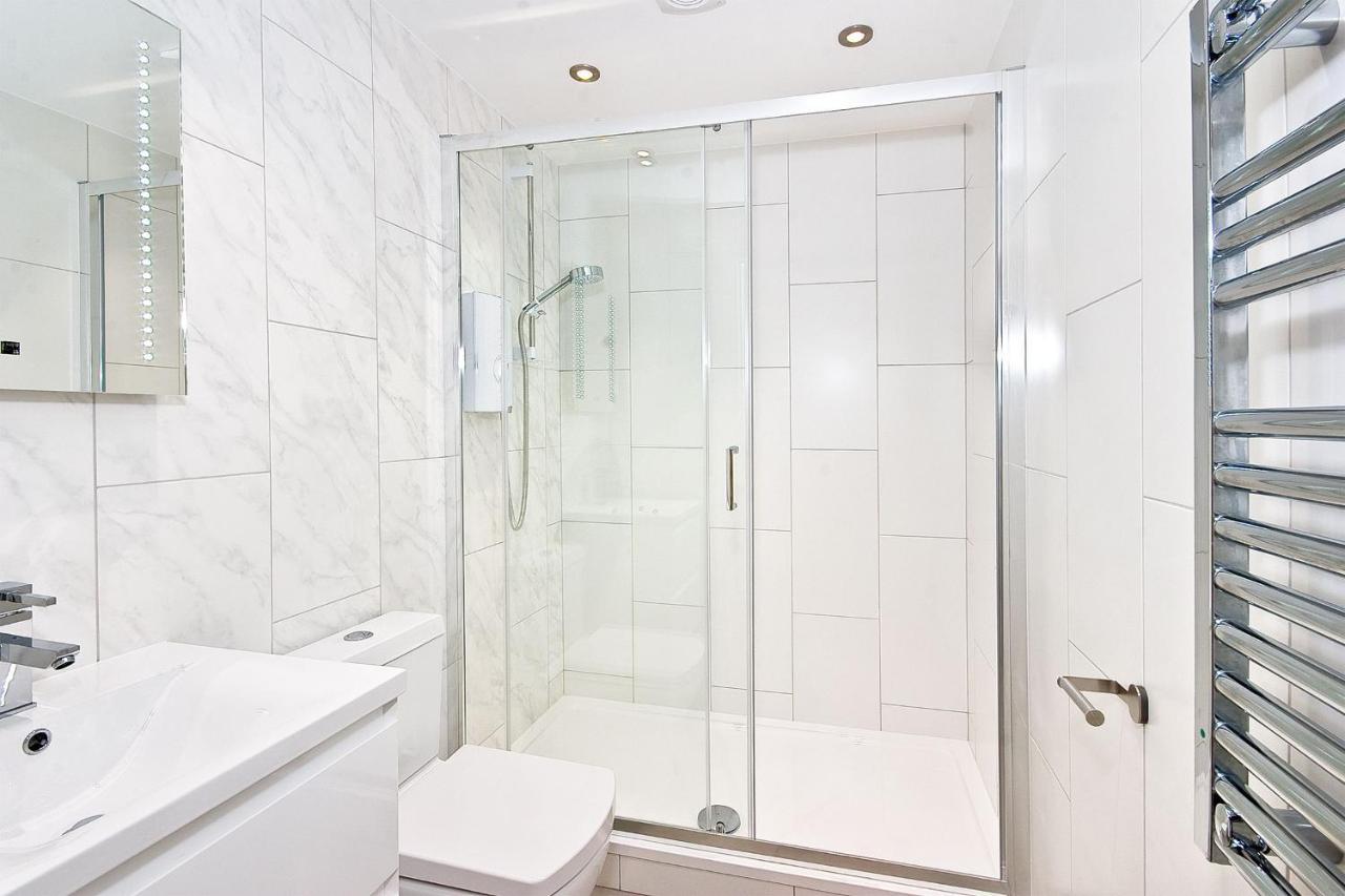 Eldon Chambers Pod 4 by City Living London (Adults Only) 2