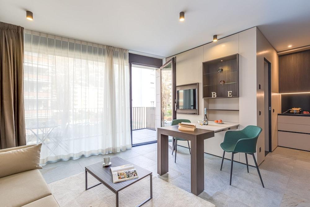 Icon H 307 Suite Micro-Living