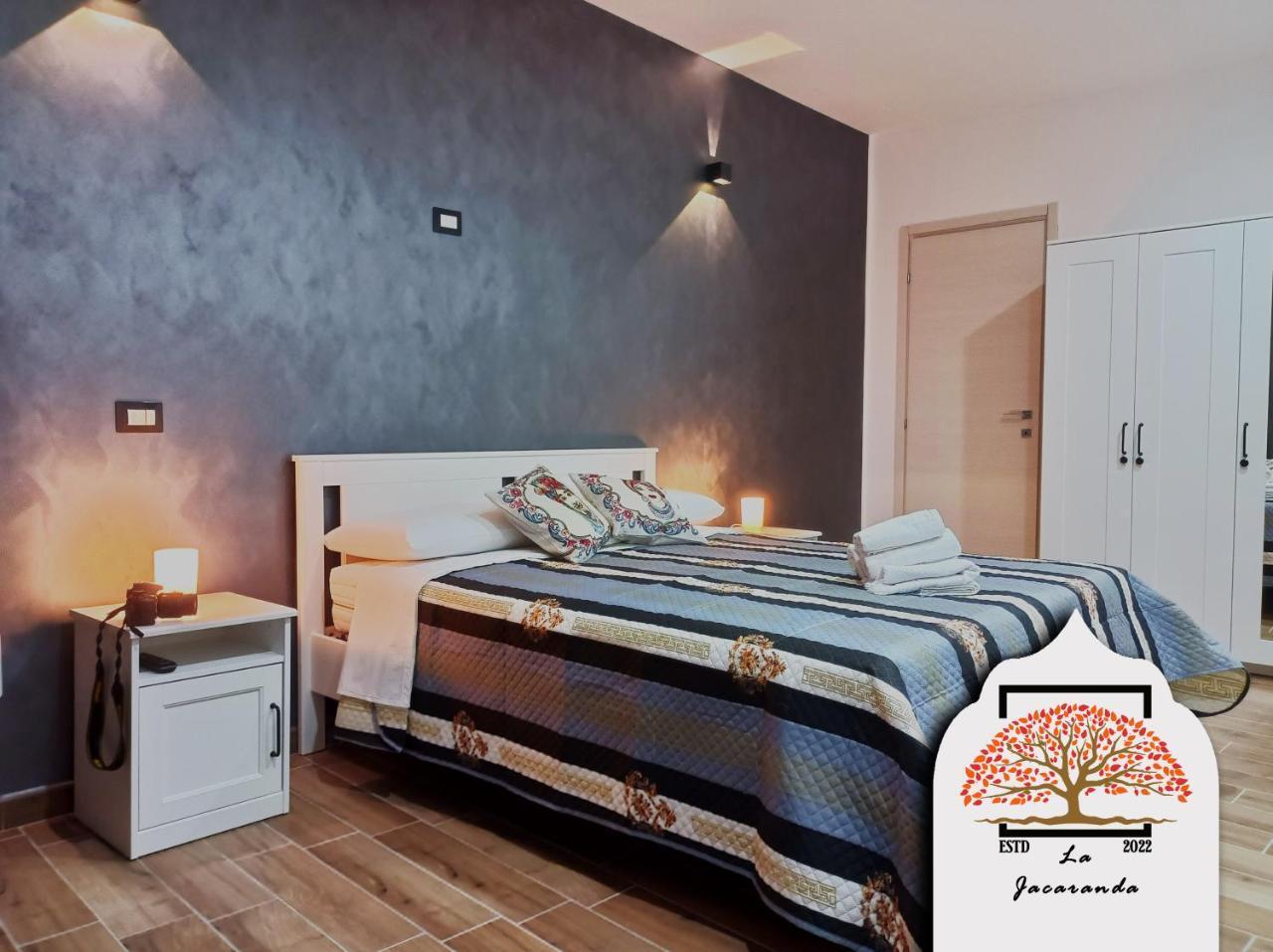 La Jacaranda Rooms
