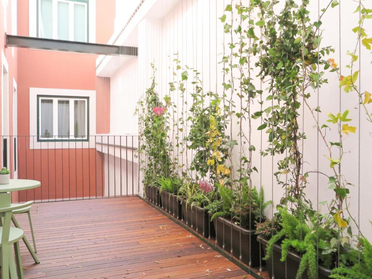 Chiado Modern Apt with AC Elevator Green Terrace (Adults Only) 1