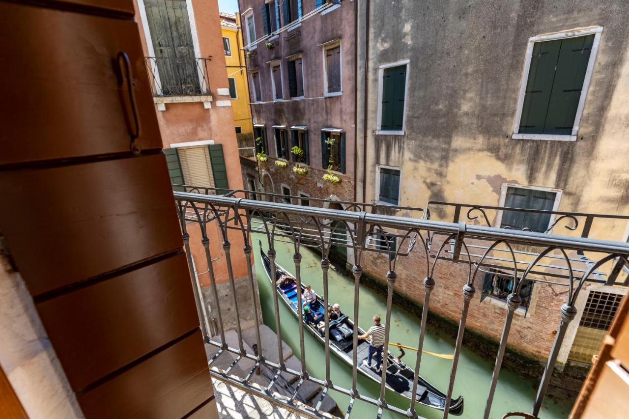 Querini Suite-Balcony on Canal, Close To San Marco 1