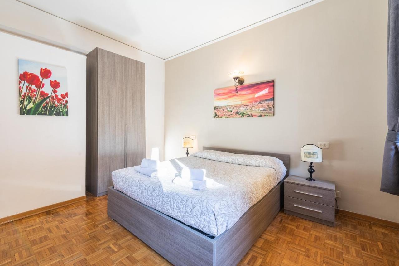 Firenze Rentals Ponte Vecchio Flat 2