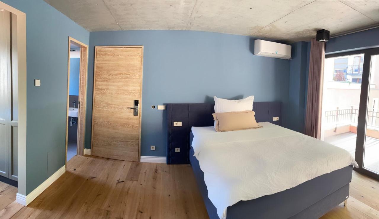 Art Apartments 2
