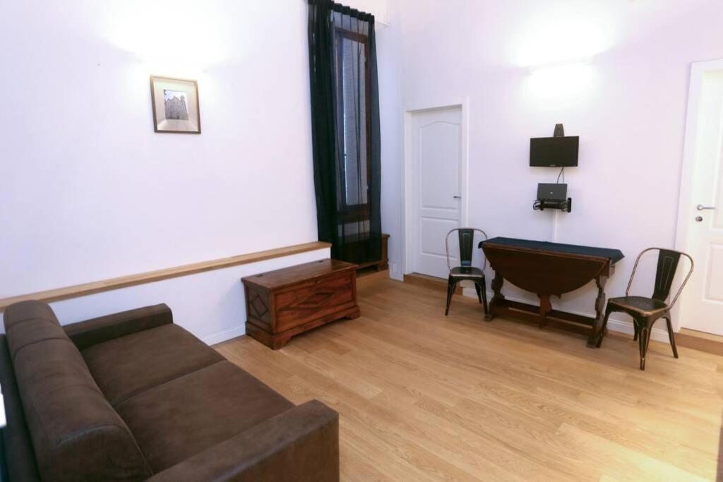 New Quiet Central Flat - Casa Del Fotografo 1