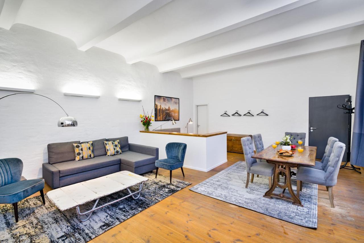 The Melchior, Luxury Industry Loft in Mitte Up To 5 Ppl with 2 Bath Rooms 1