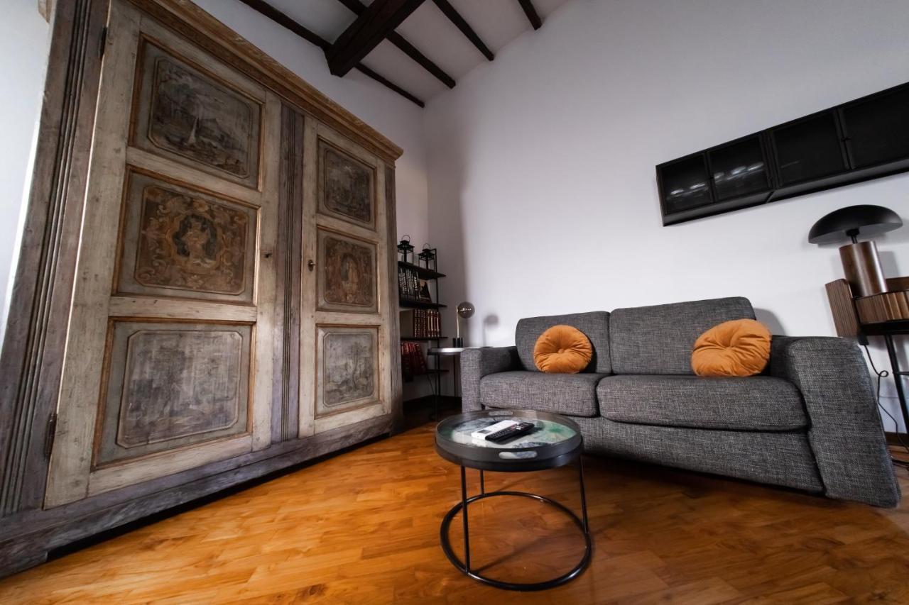 Tina’S Apartment 1