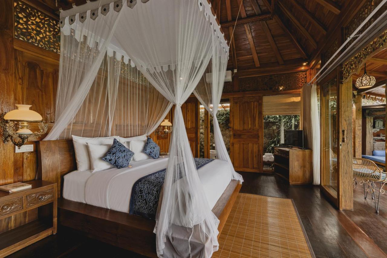 Airsania Ubud Antique Villas 2