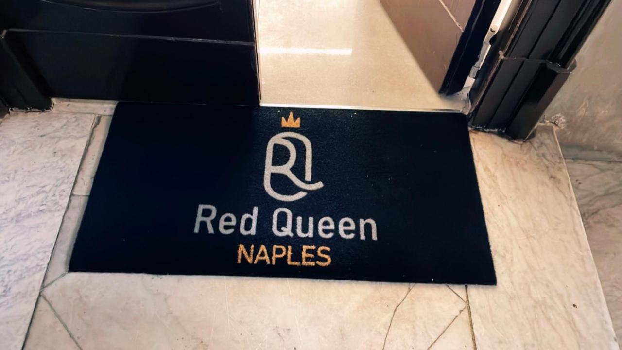 Red Queen Naples 1
