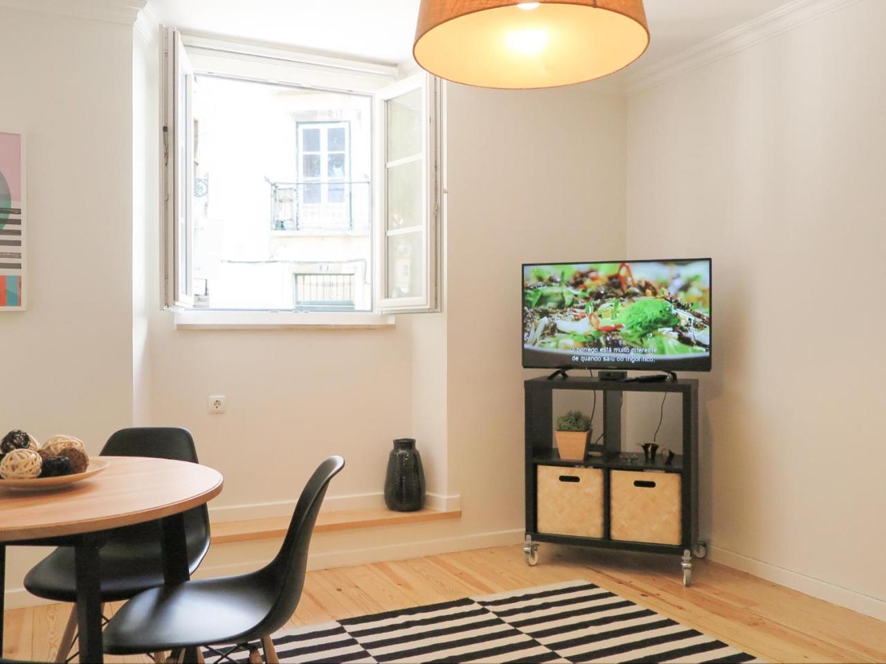 Historic Alfama Apt with Modern Style (Adults Only) 1