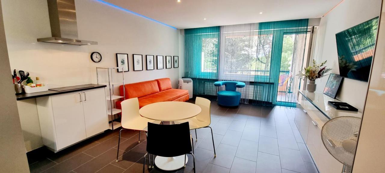 Bissone Apartment
