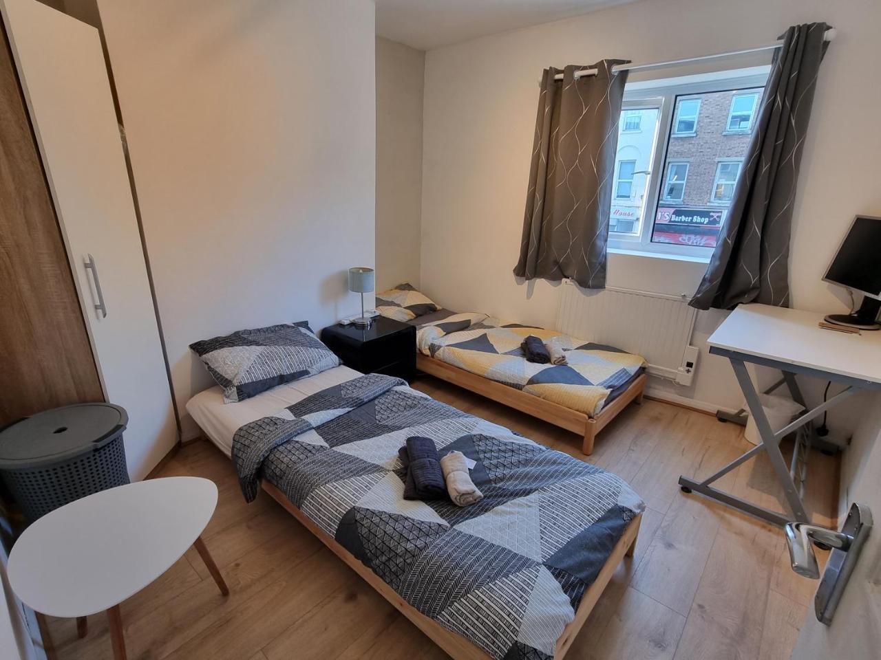 Bethnal Green/Brick Lane 2 Bedroom Apartment 2