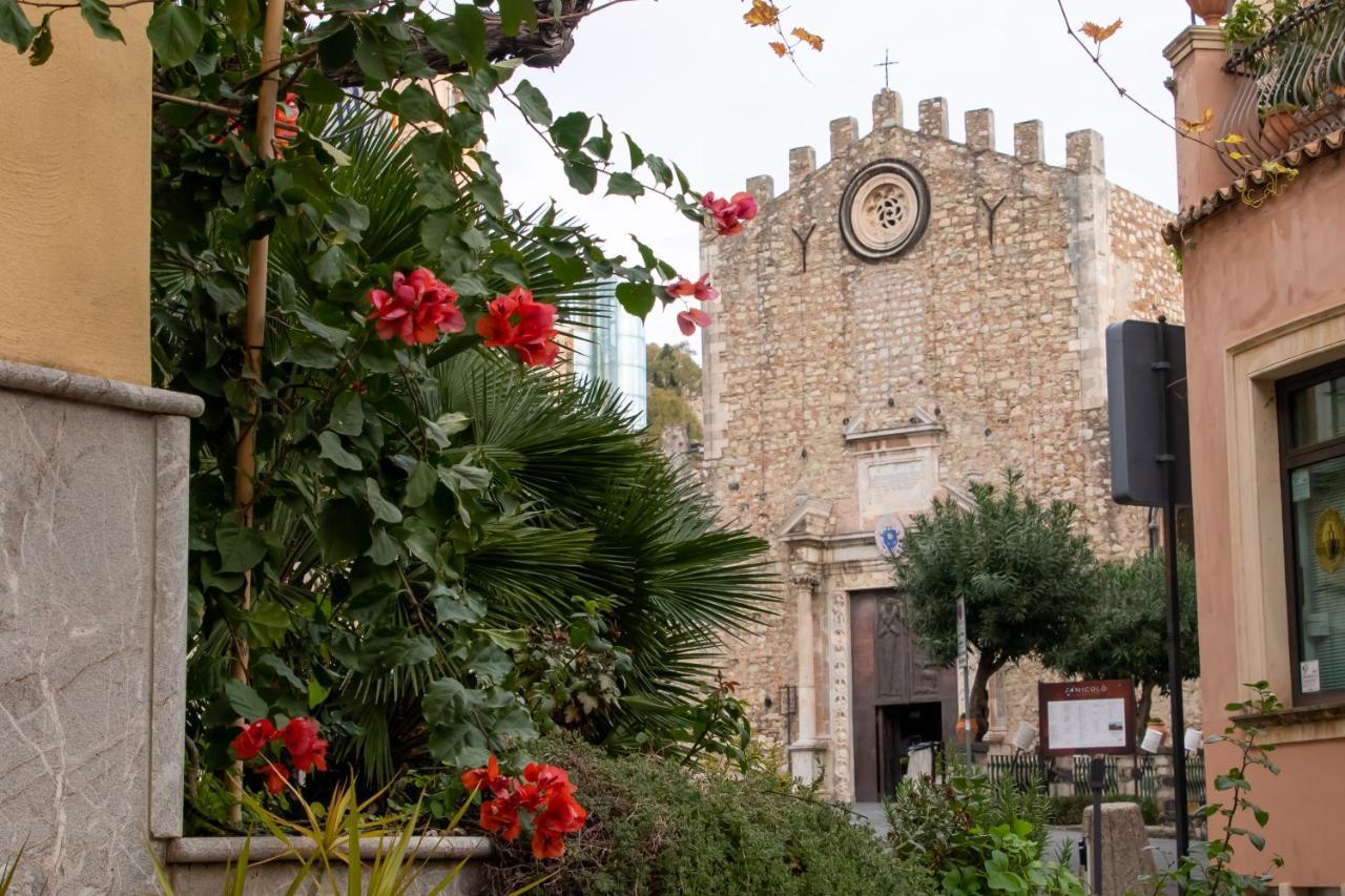 Longo Suites (Adults Only) 2